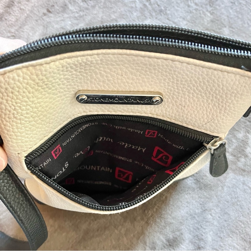 Small Crossbody bag | Adjustable Strap| Two Tone Black/Cream - Stone Mountain - Picture 4 of 8